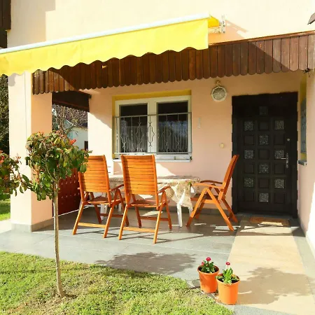 Holiday Balaton H361 Ferienhaus Balatonkeresztúr