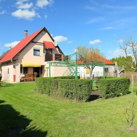 Ferienhaus Holiday Balaton H361 *